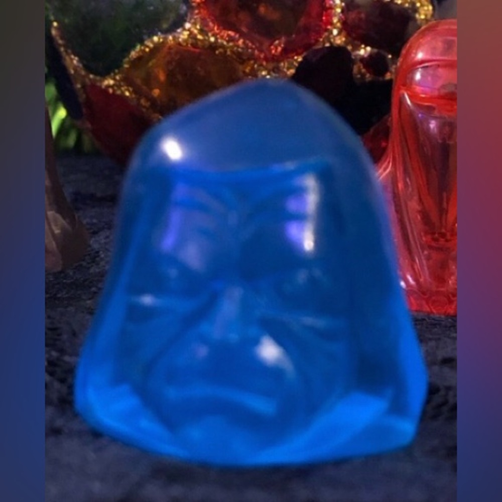 Emperor Blue Hologram- “Kinder Egg Surprise” Star Wars Toy Bust